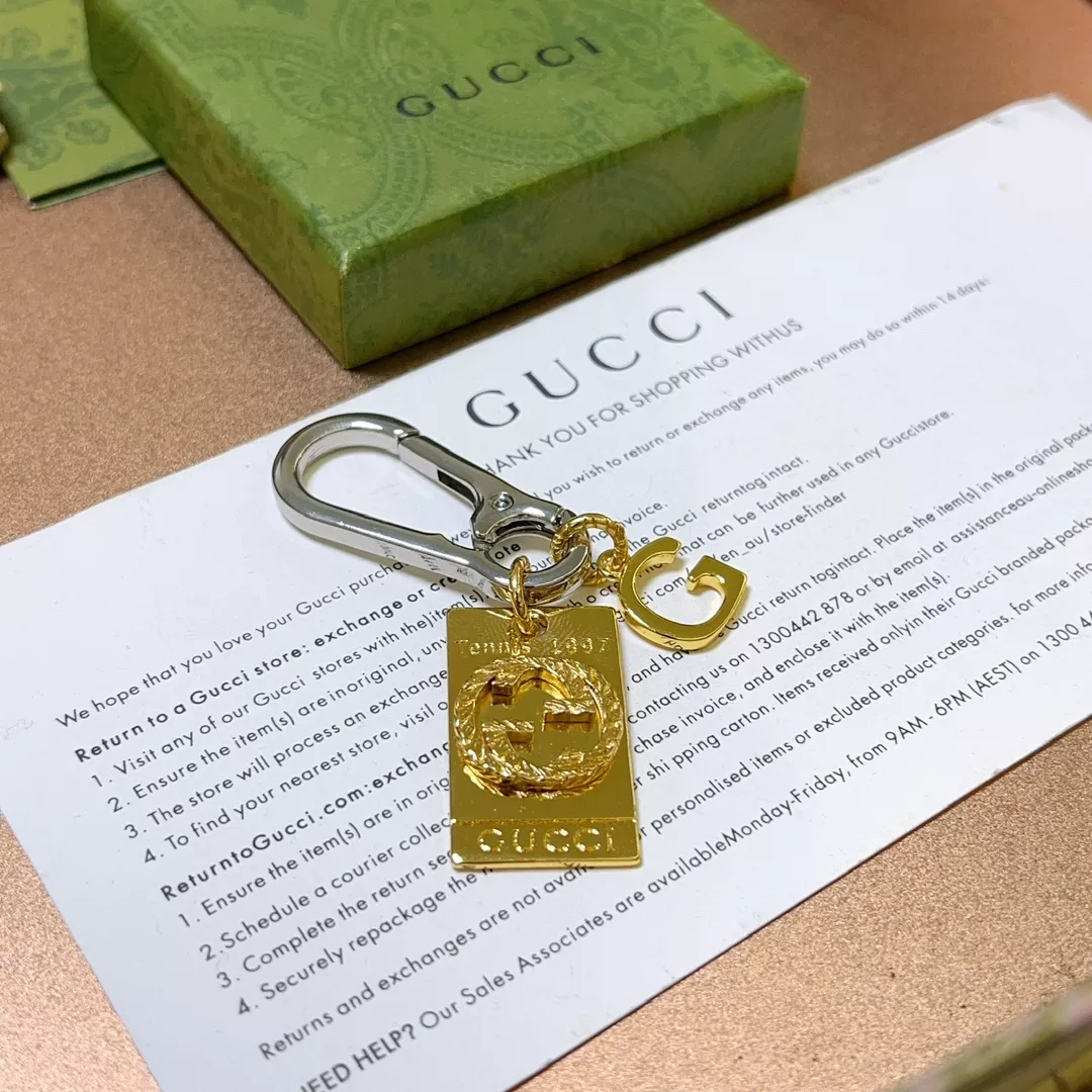 gucci key holder and boucle de sac s_12b15b0